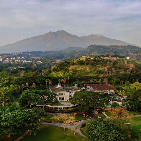 Taman Dayu Golf Club And Resort Prigen Bagian luar foto